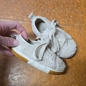 Zara Cream Fleece Kids Sneakers